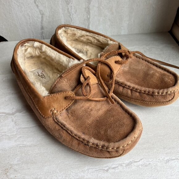 UGG 5102 Byron Sheepskin Slippers US 9 EU 42 - Picture 1 of 10